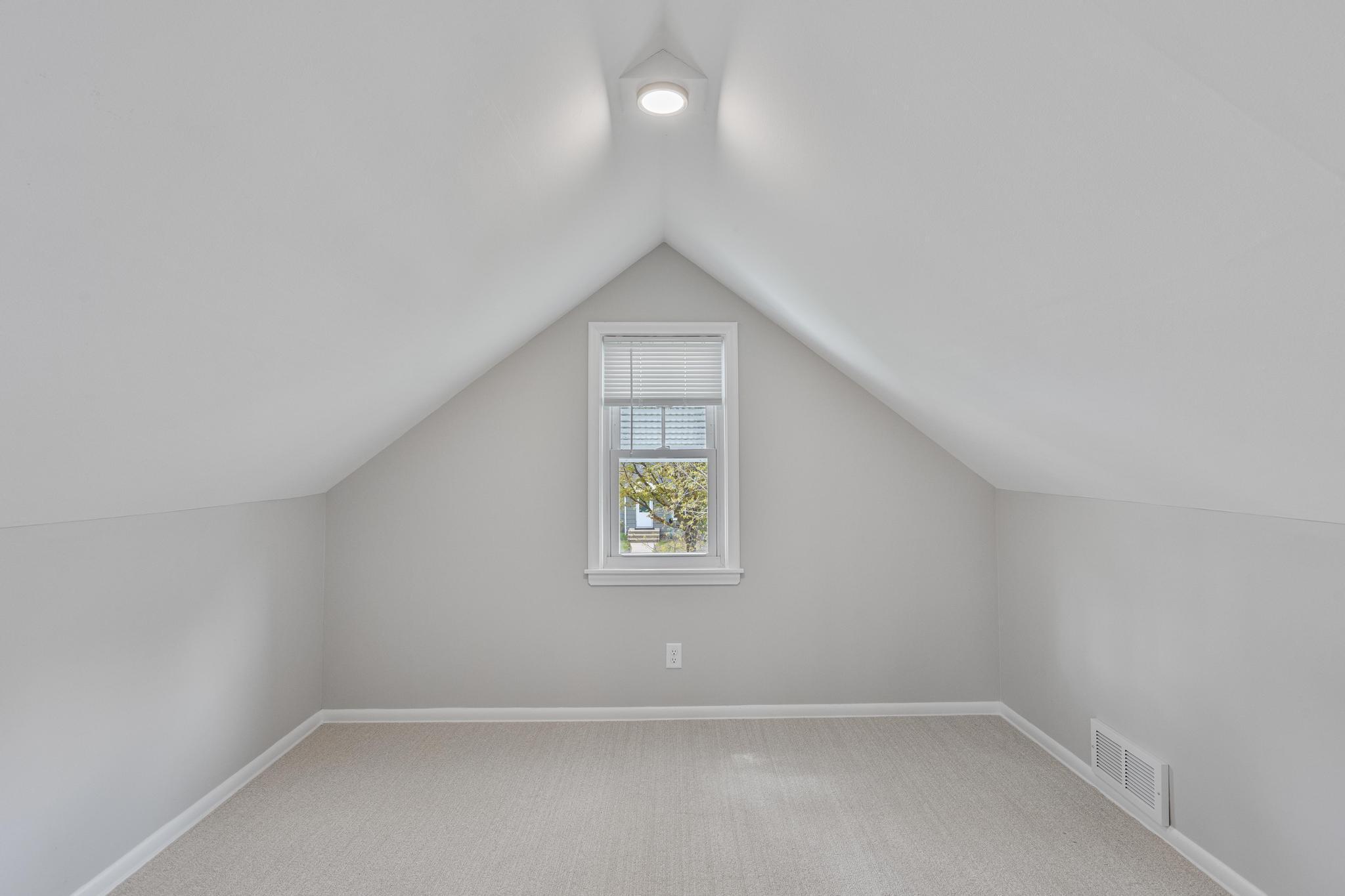 Bonus room (office or nursery) in Owners Suite