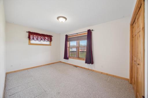 17991 Glendorado Road, Princeton, MN 55371