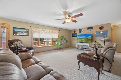 17991 Glendorado Road, Princeton, MN 55371