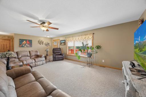 17991 Glendorado Road, Princeton, MN 55371