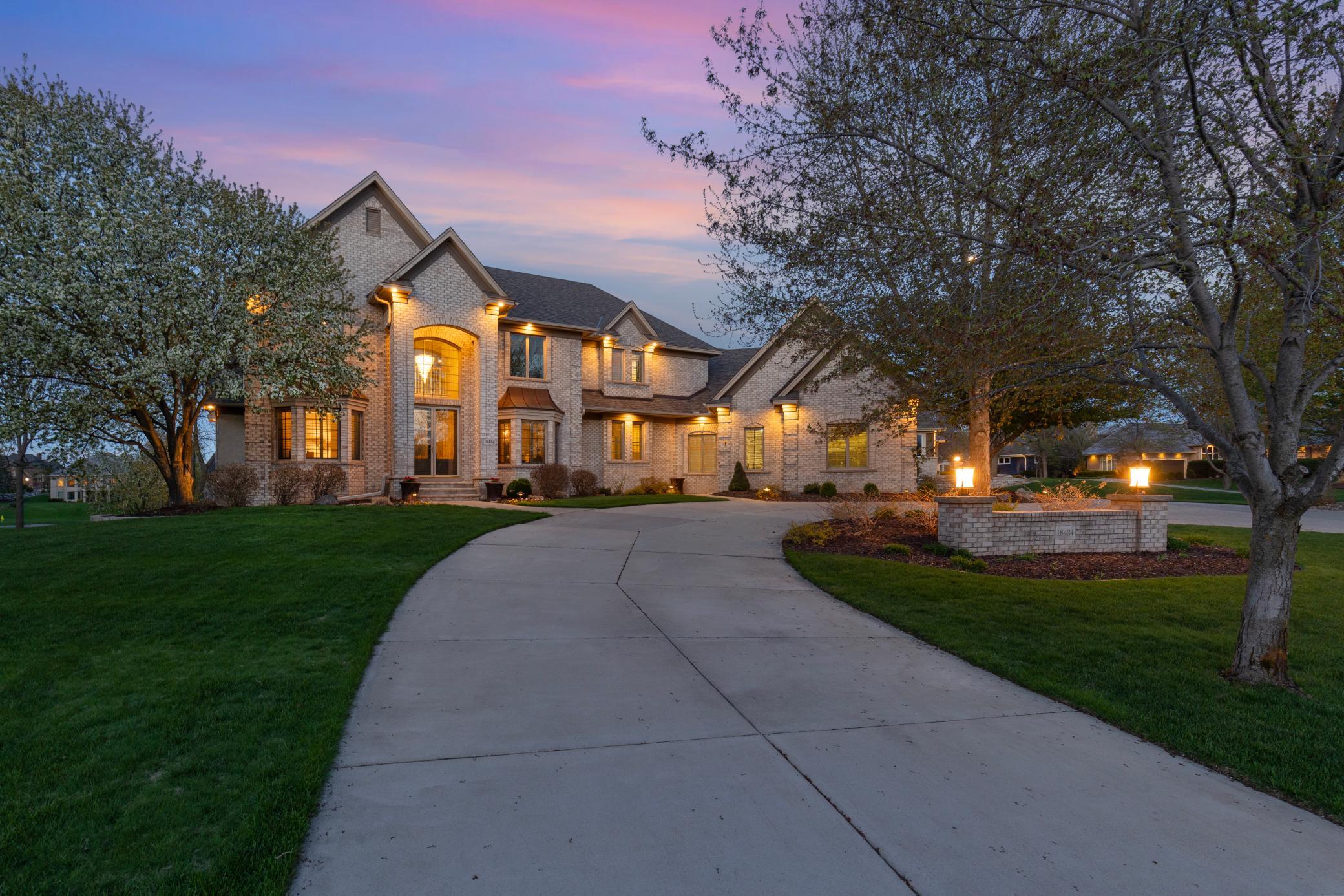 Set along the fairways of the prestigious Bearpath Golf & Country Club, this exceptional Wooddale Builders two-story masterpiece showcases timeless design, refined updates, and breath-taking golf course views at every turn.