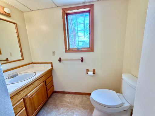30282 Cordes Beach Rd, Henning, MN 56551