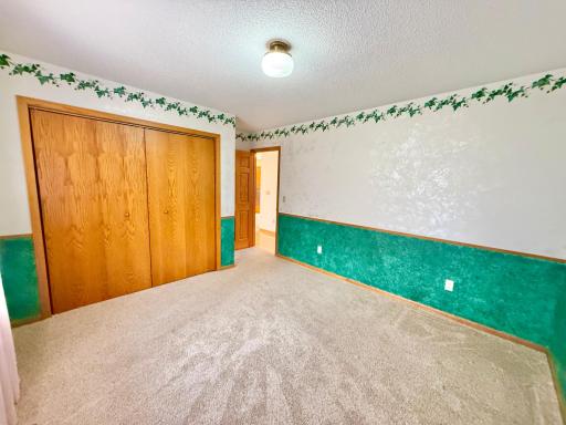 30282 Cordes Beach Rd, Henning, MN 56551