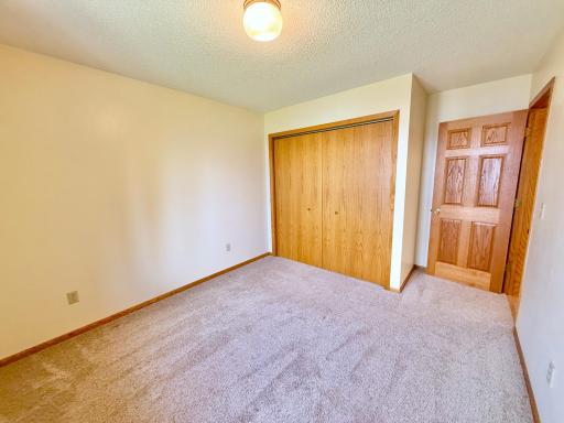 30282 Cordes Beach Rd, Henning, MN 56551