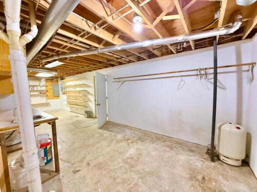 30282 Cordes Beach Rd, Henning, MN 56551