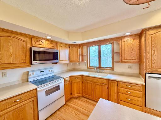 30282 Cordes Beach Rd, Henning, MN 56551
