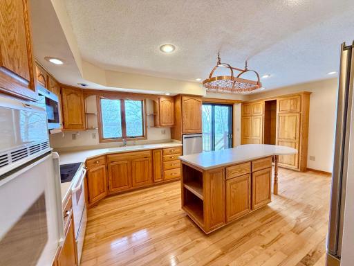 30282 Cordes Beach Rd, Henning, MN 56551