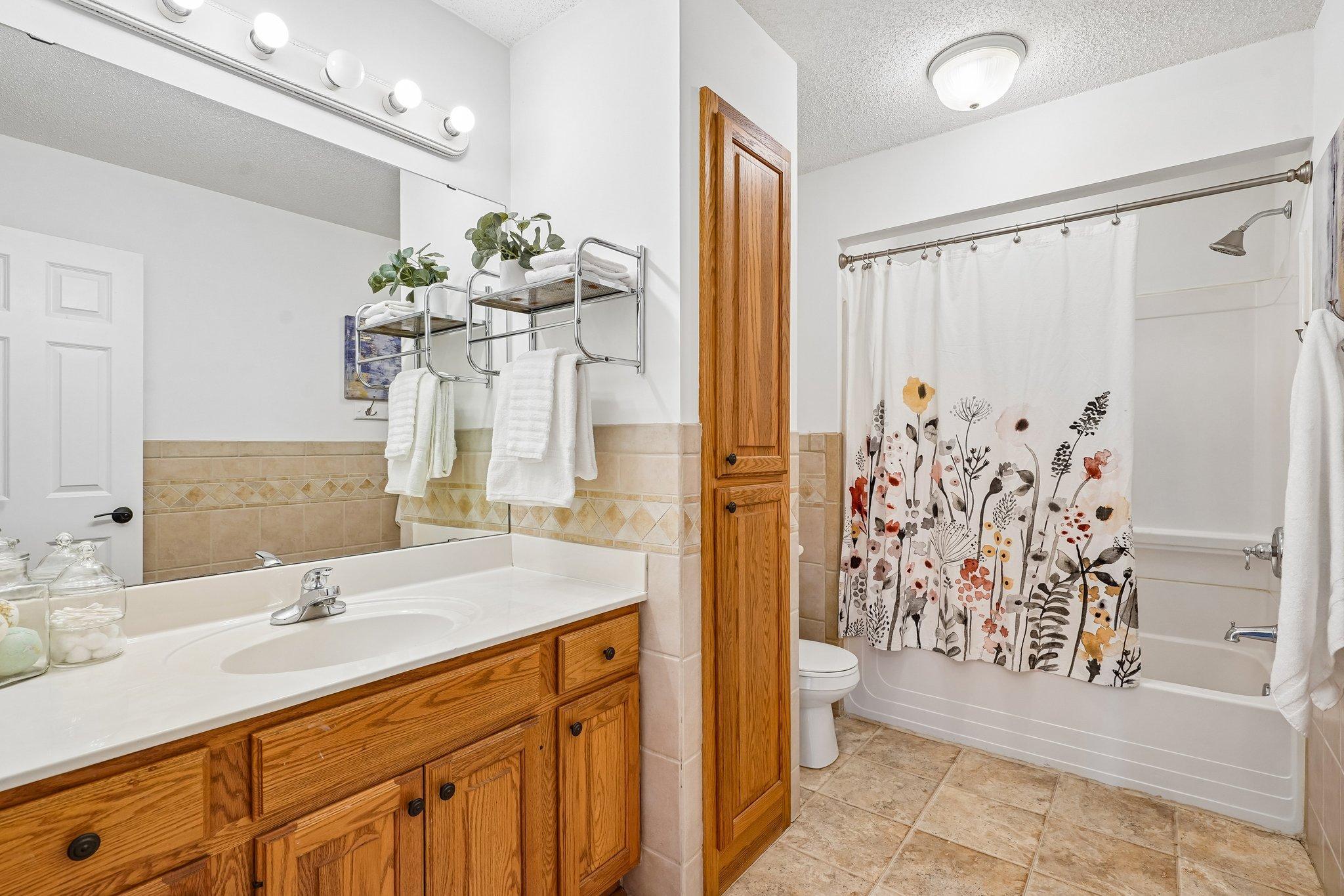 Upper level bath.