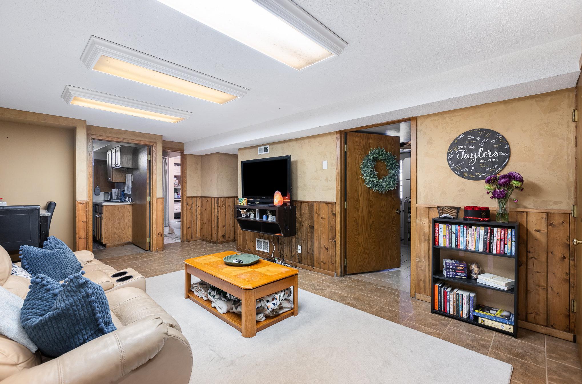 LL Apartment 2.jpg