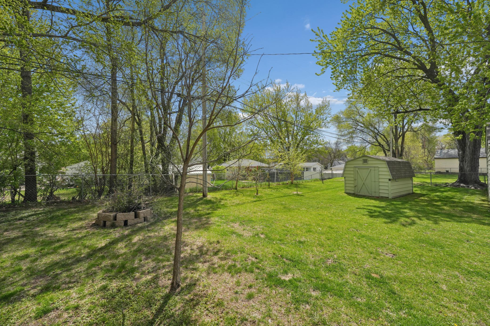 Large, fully fenced yard