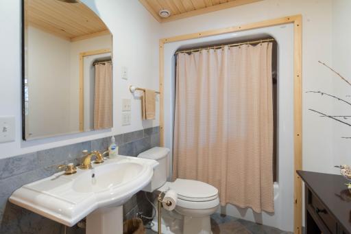 11769 Laurie Road, Floodwood, MN 55736