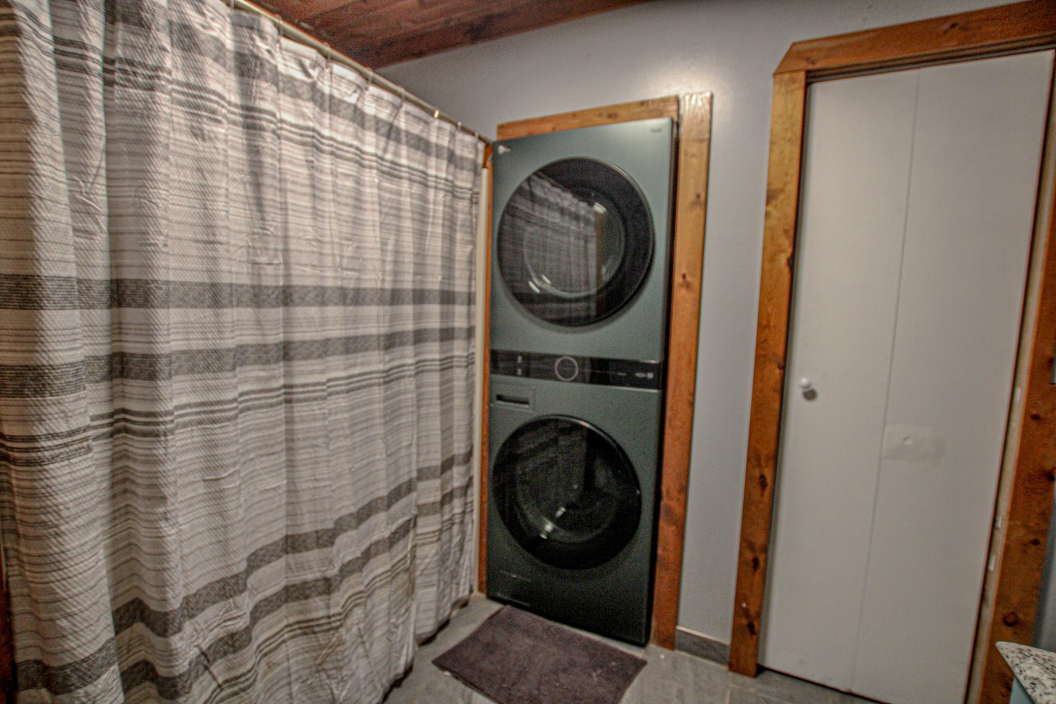 Laundry in Bathroom.jpg