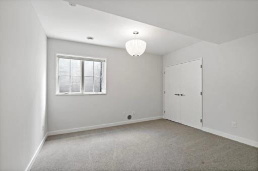 721 Osceola Avenue, Saint Paul, MN 55105