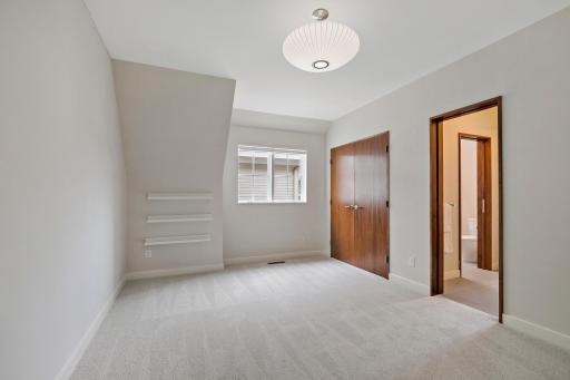 721 Osceola Avenue, Saint Paul, MN 55105