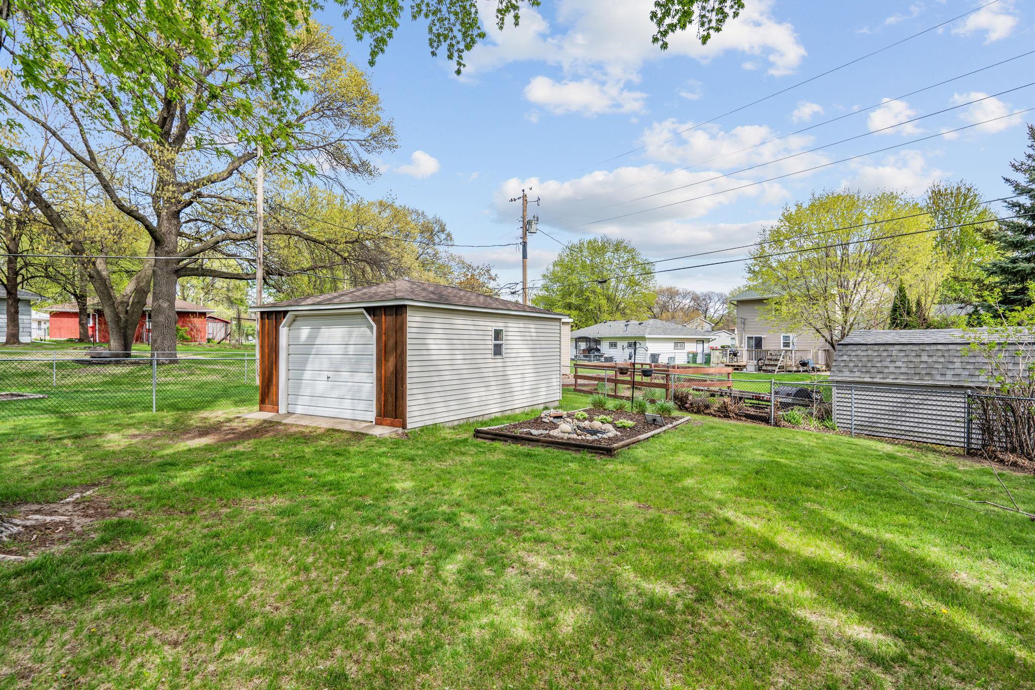 Second garage/shed space