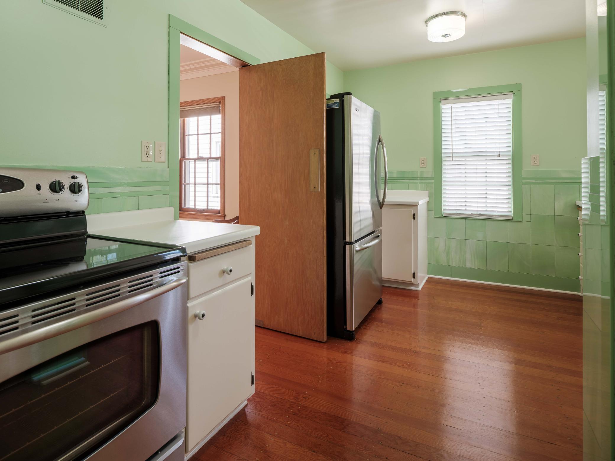 1201 W Center St-215.jpg