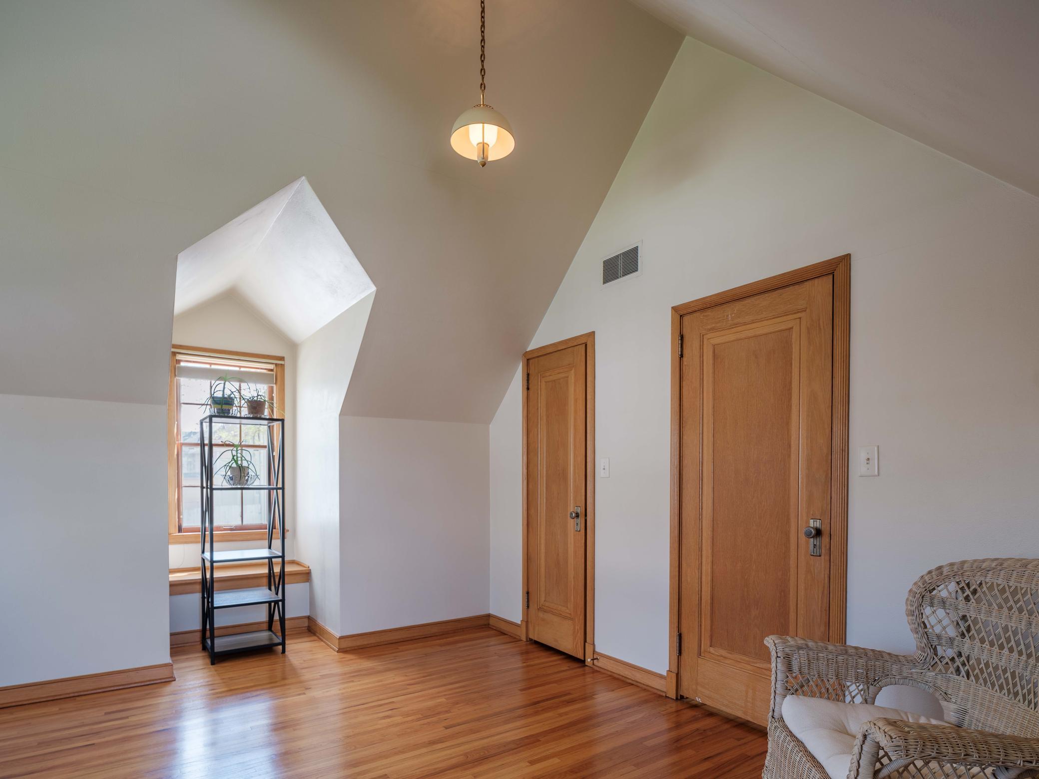1201 W Center St-242.jpg