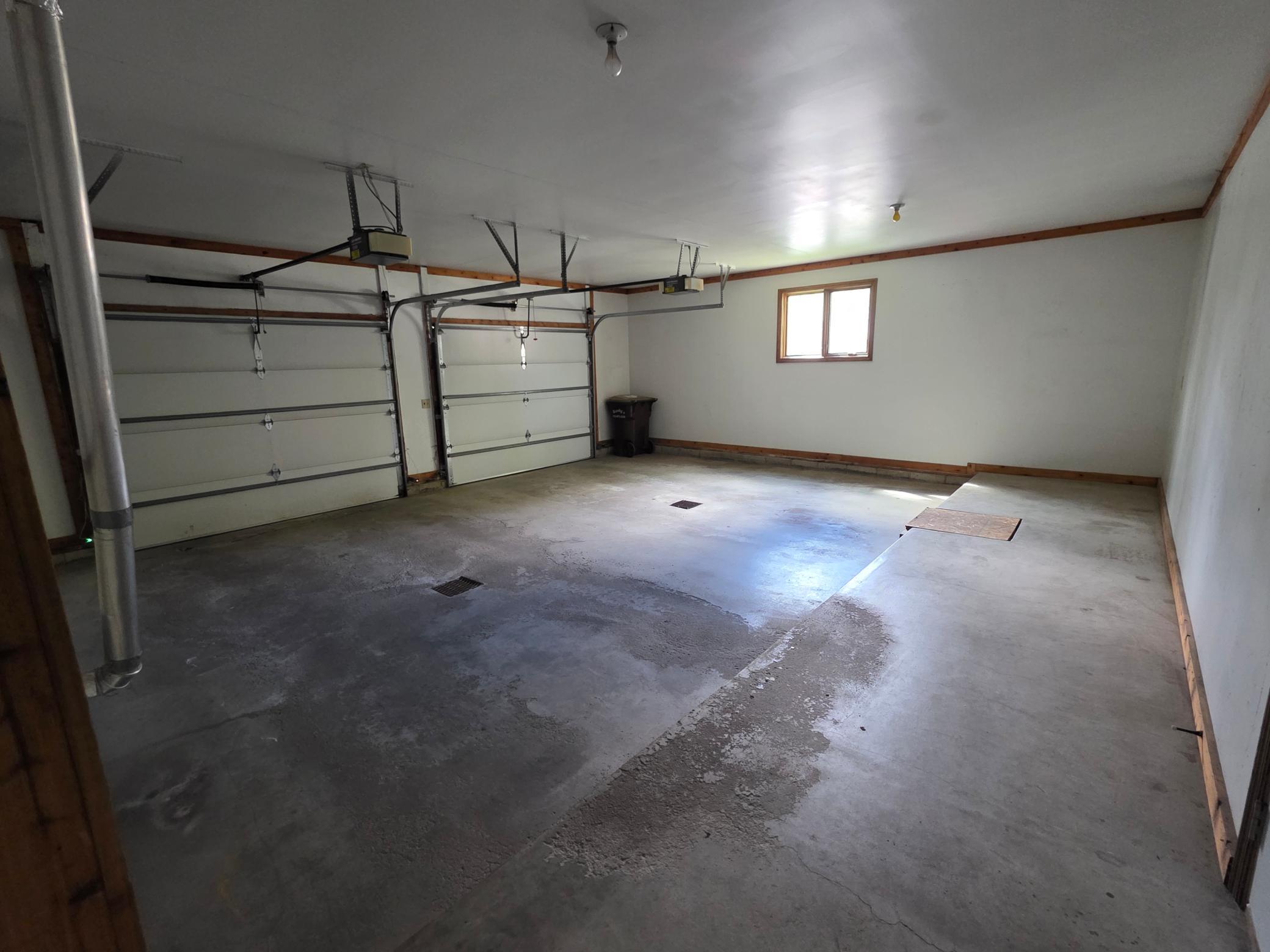 Attached Garage
