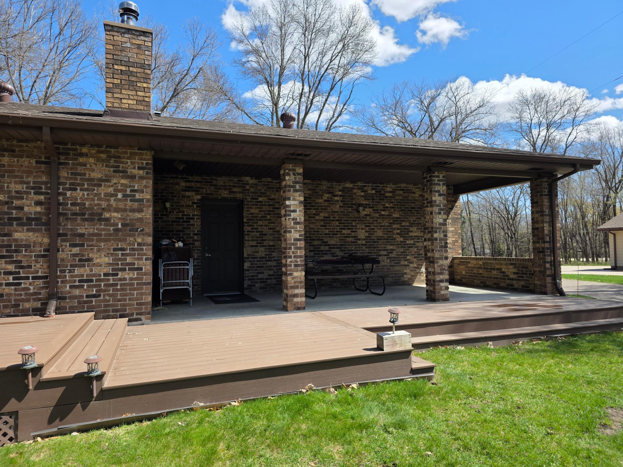 Back covered park and deck