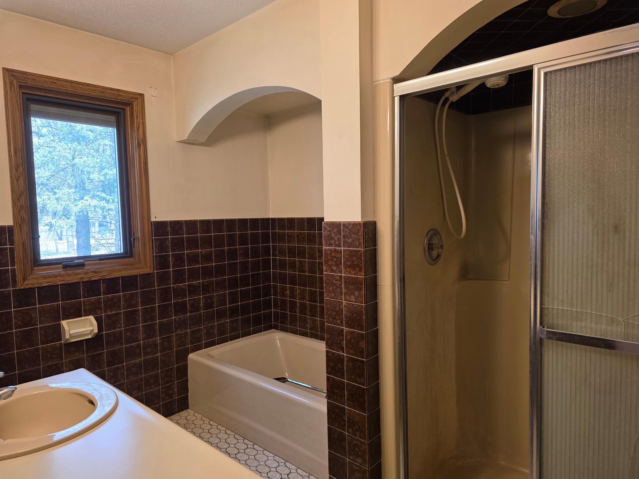 Primary Barthroom