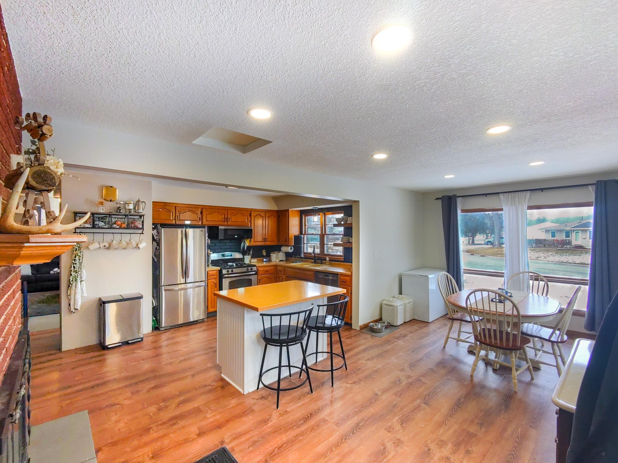 Kitchen/Dining