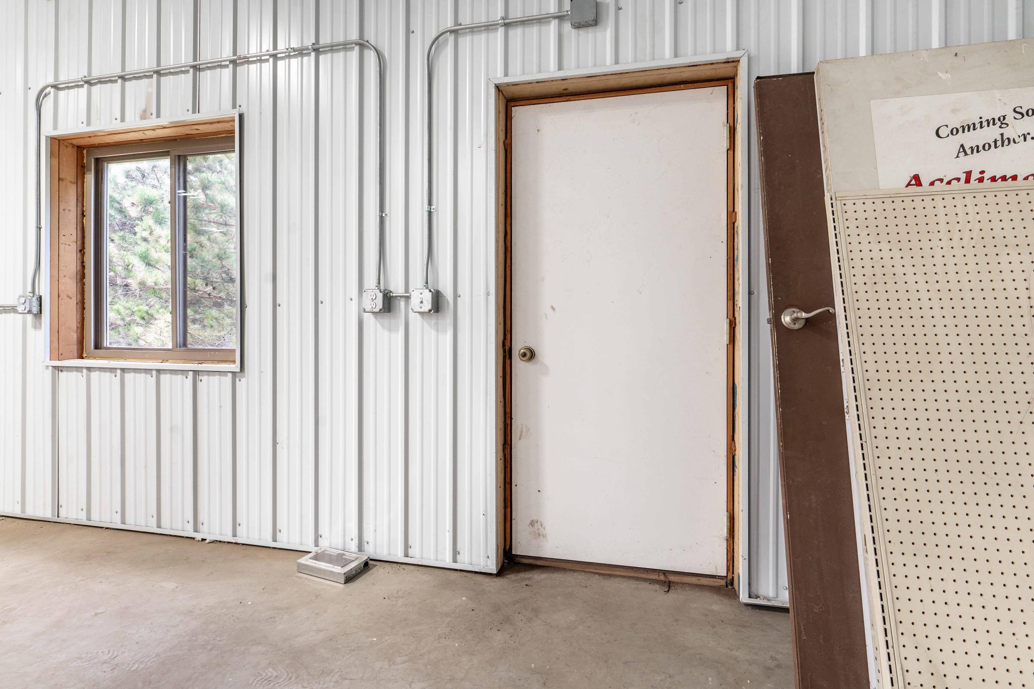 47500 Co HWY 51 Perham-252.jpg