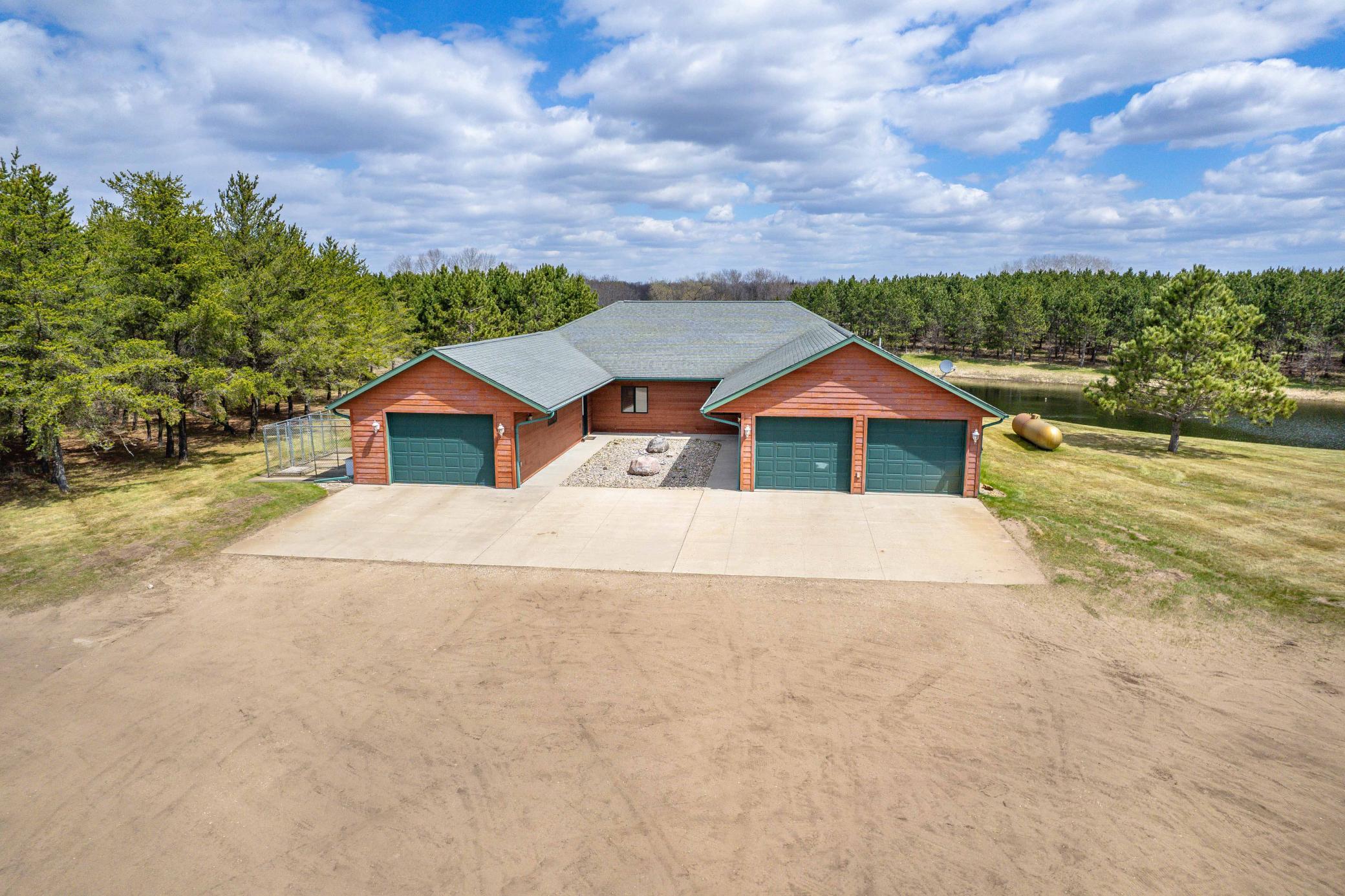 47500 Co HWY 51 Perham-301.jpg