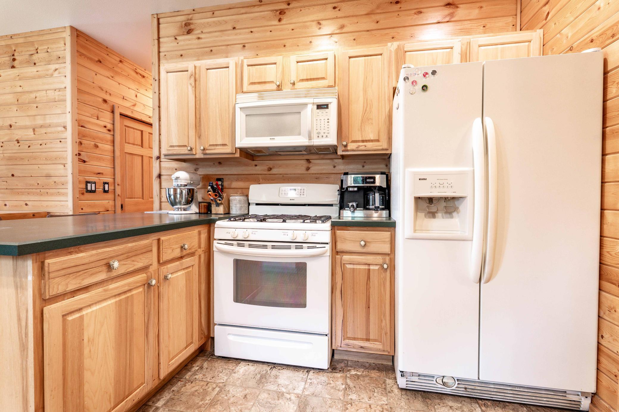 47500 Co HWY 51 Perham-207.jpg