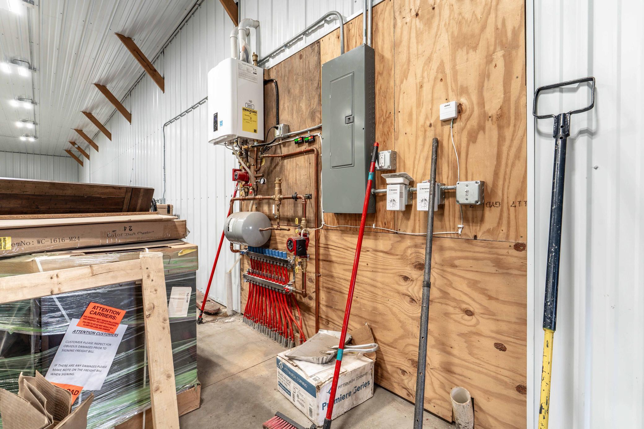 47500 Co HWY 51 Perham-254.jpg