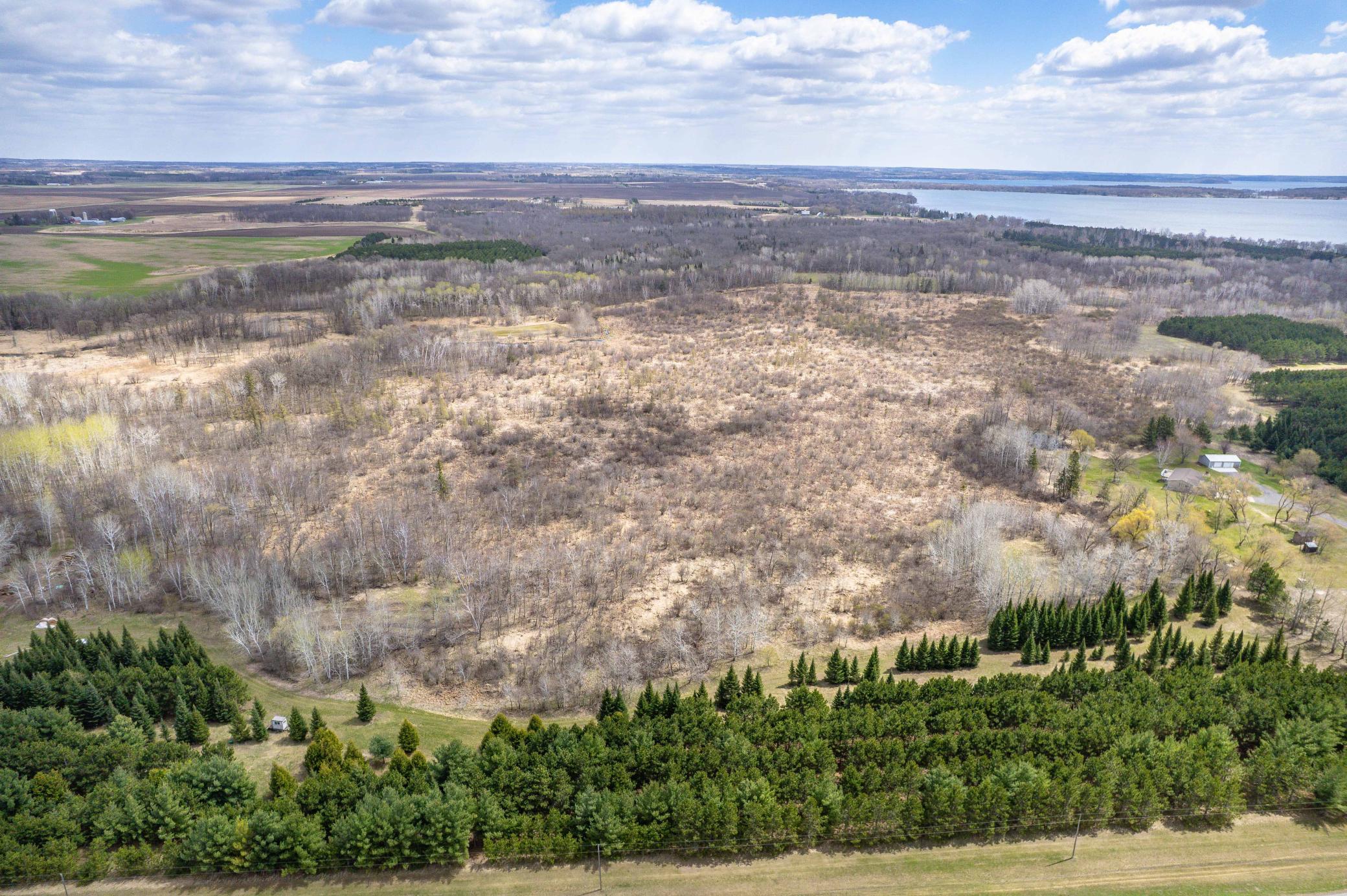 47500 Co HWY 51 Perham-310.jpg