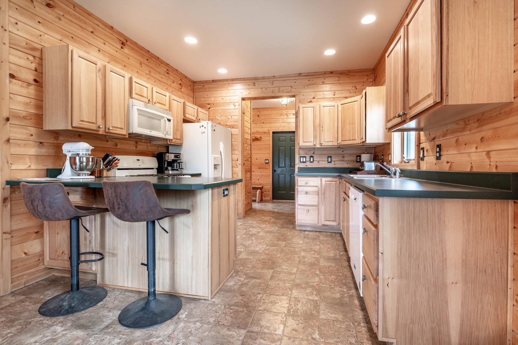 47500 Co HWY 51 Perham-209.jpg