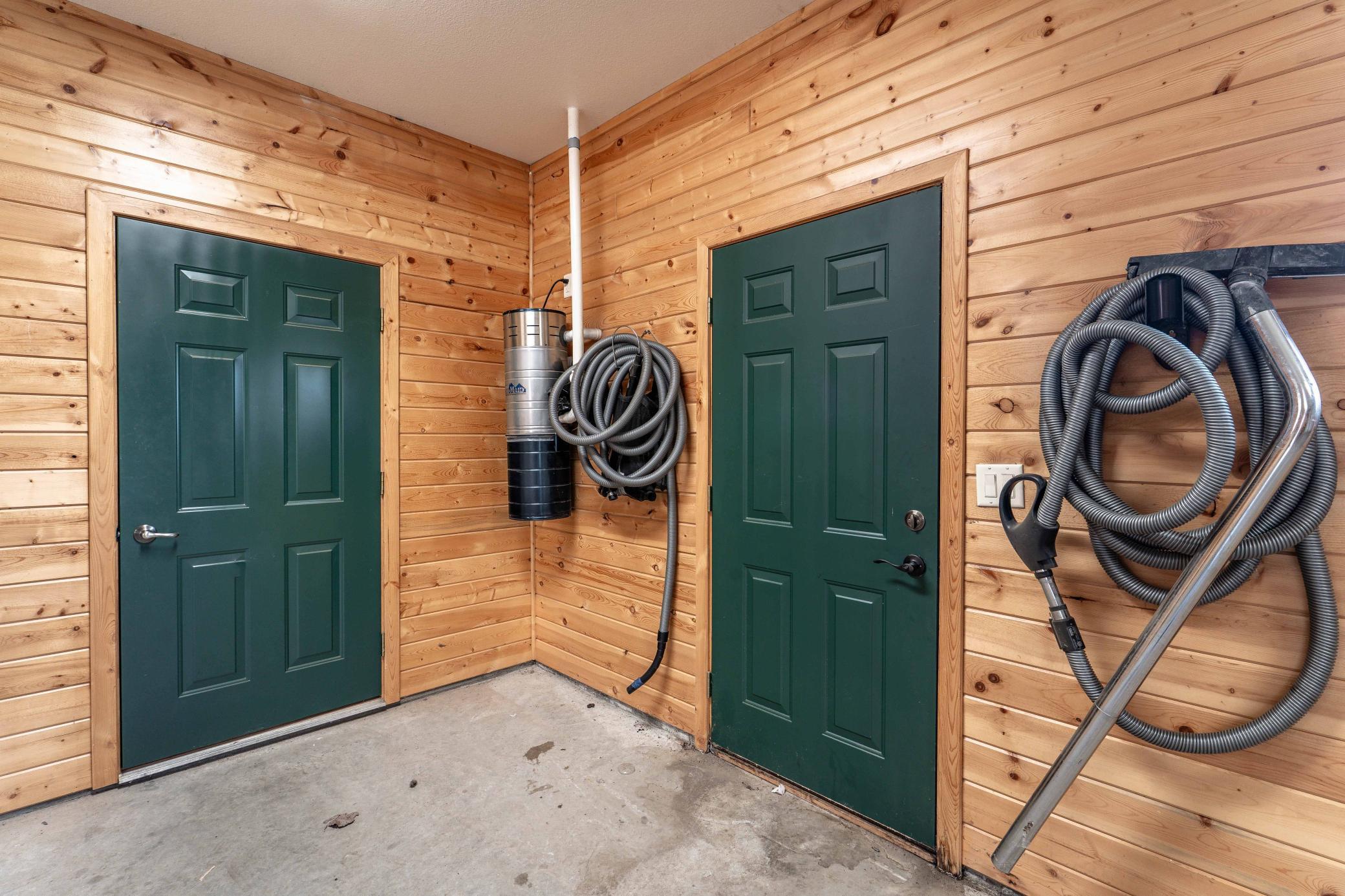 47500 Co HWY 51 Perham-247.jpg