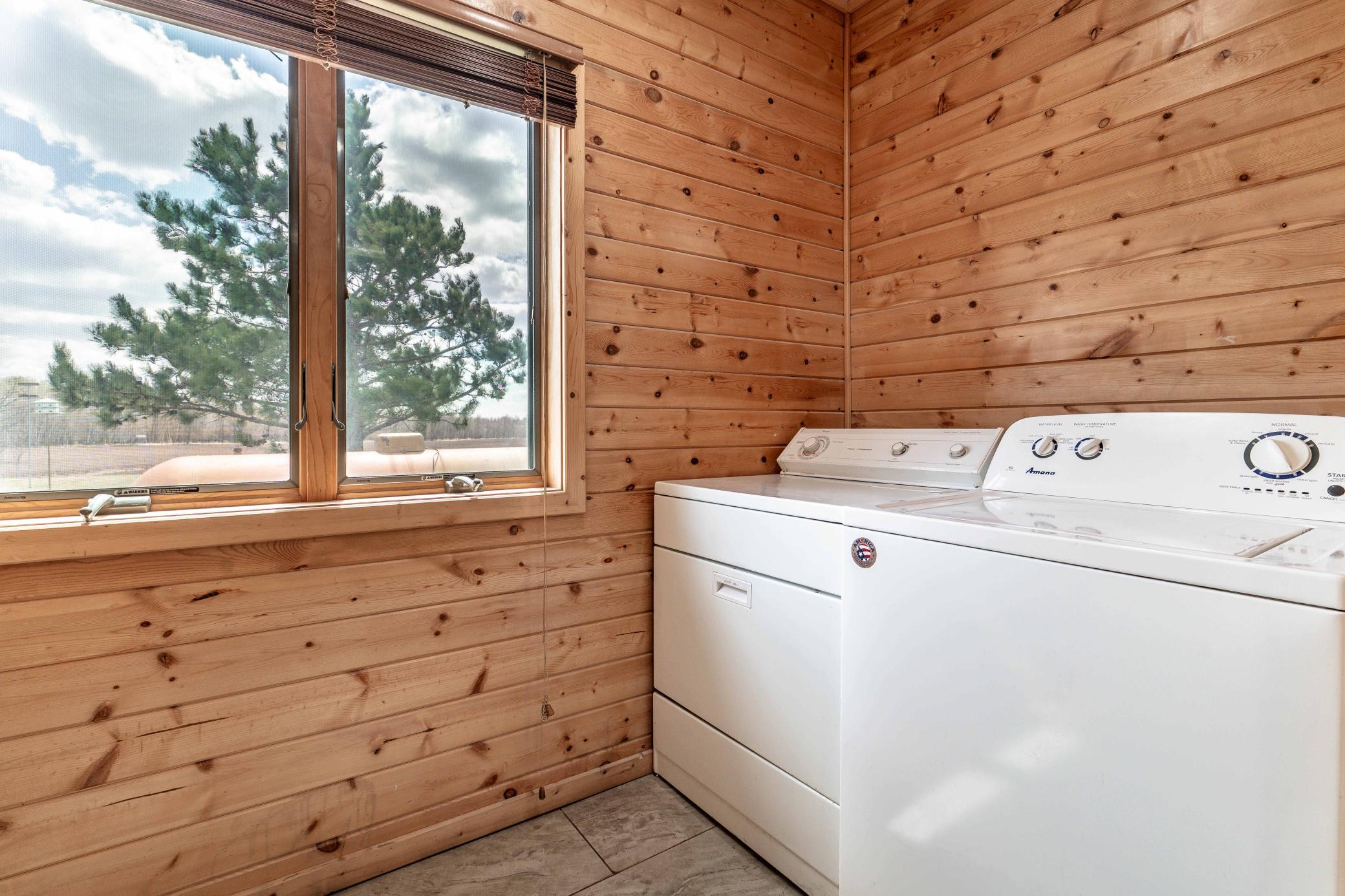 47500 Co HWY 51 Perham-243.jpg