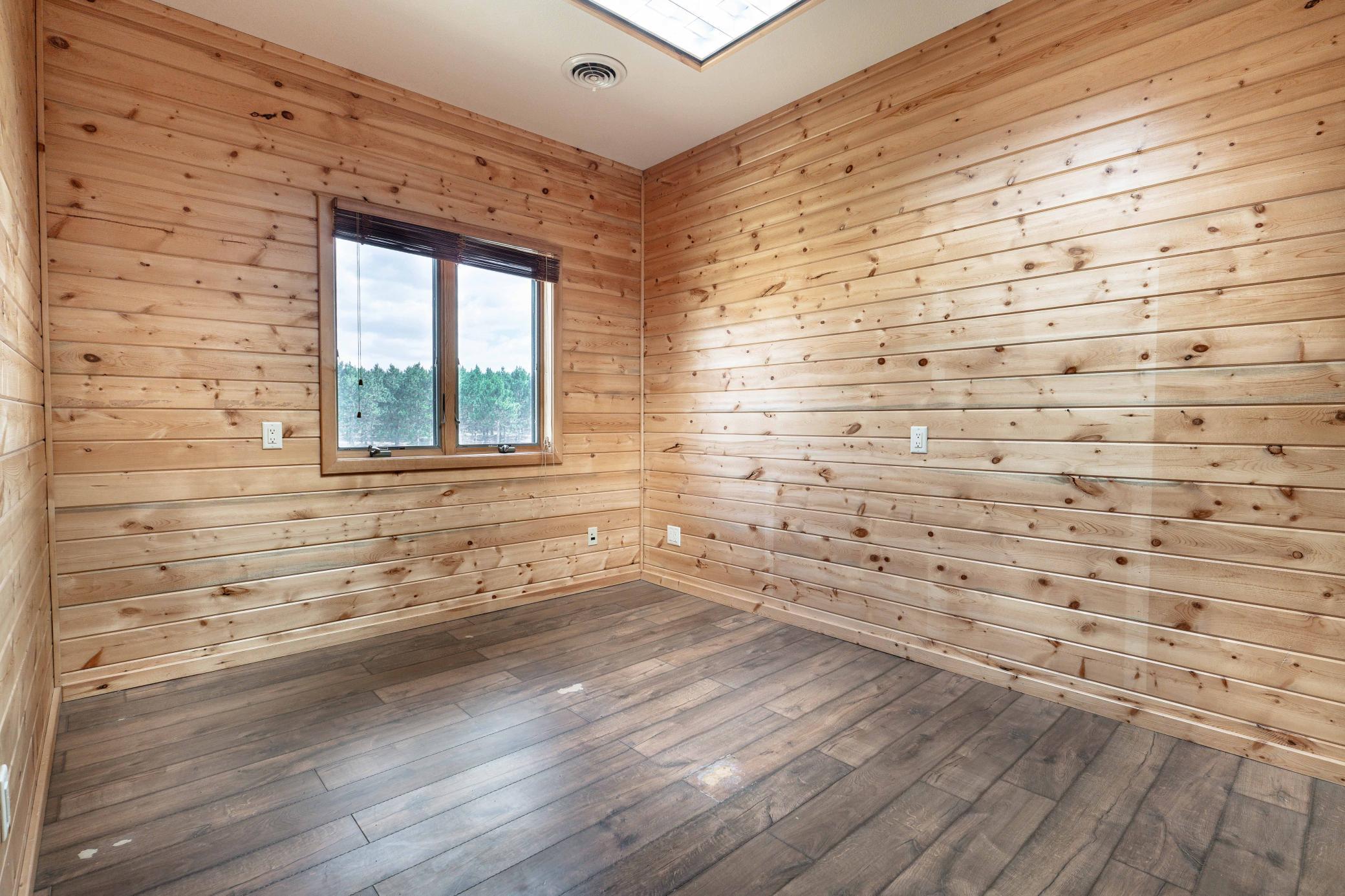 47500 Co HWY 51 Perham-239.jpg
