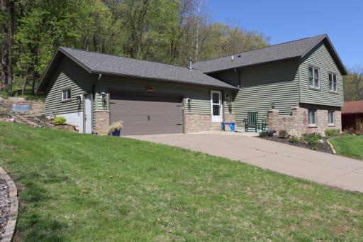 398 Pleasant Hill Drive, Winona, MN 55987