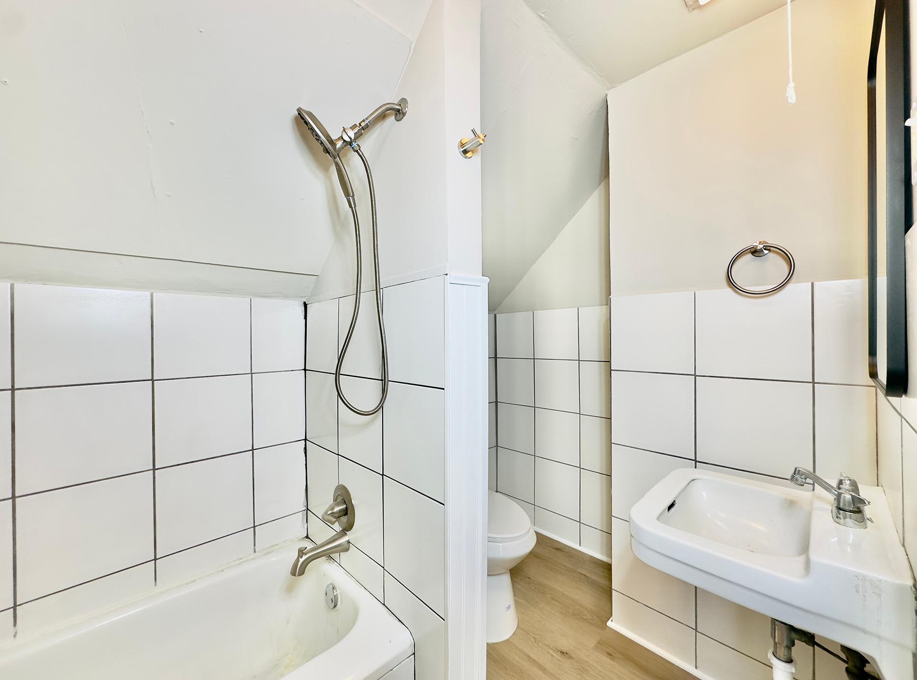 Full bath upstairs