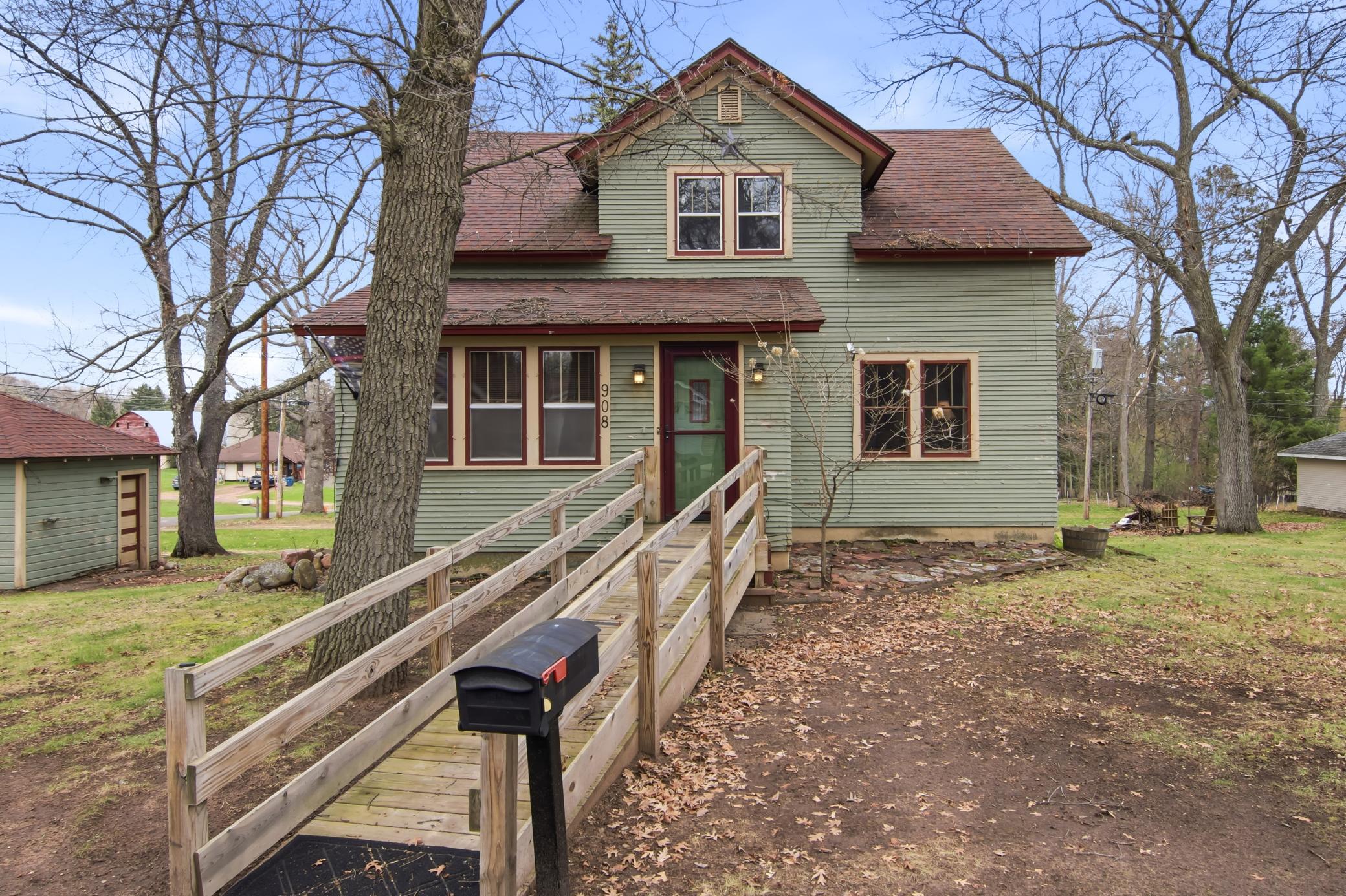 908 Franklin St