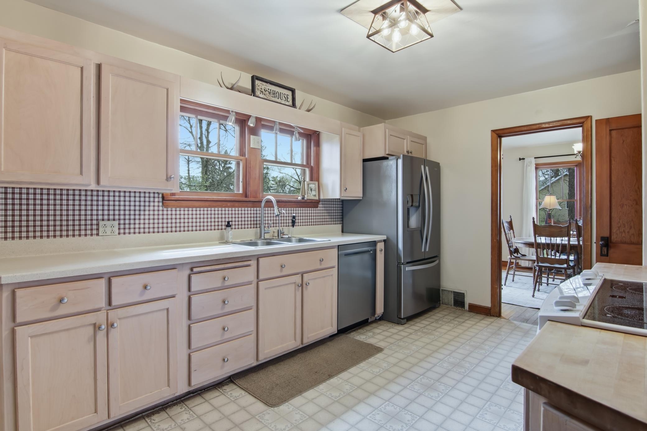 03-Kitchen-4-jpg.jpg