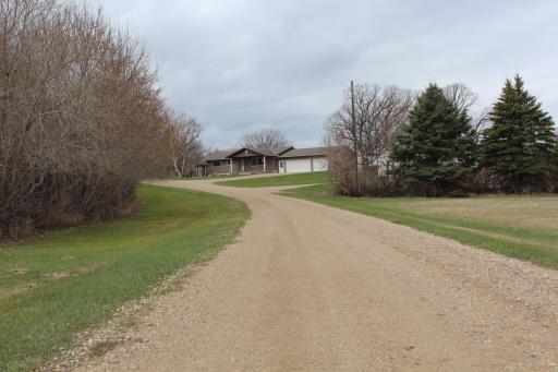 359 156th Avenue NE, Mayville, ND 58257