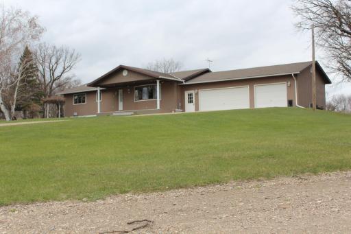 359 156th Avenue NE, Mayville, ND 58257