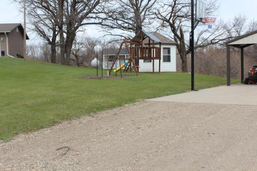 359 156th Avenue NE, Mayville, ND 58257
