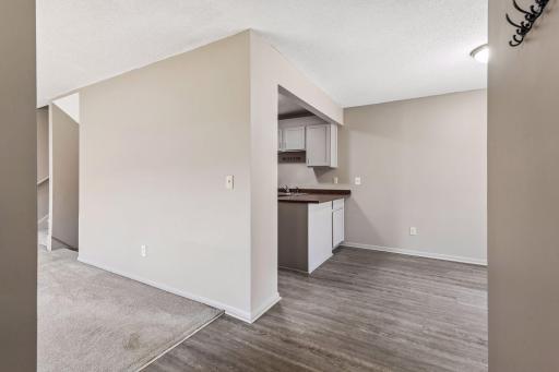 6342 Saint Johns Drive, Eden Prairie, MN 55346