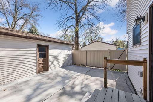 6342 Saint Johns Drive, Eden Prairie, MN 55346