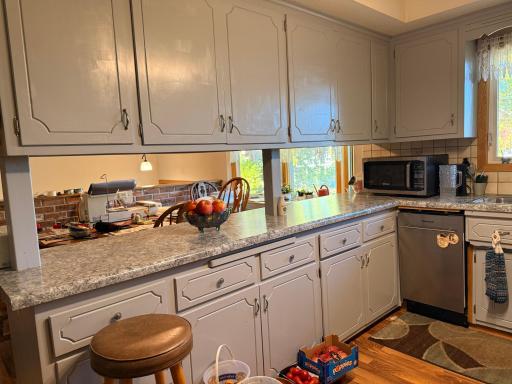 8534 195th Street W, Lakeville, MN 55044