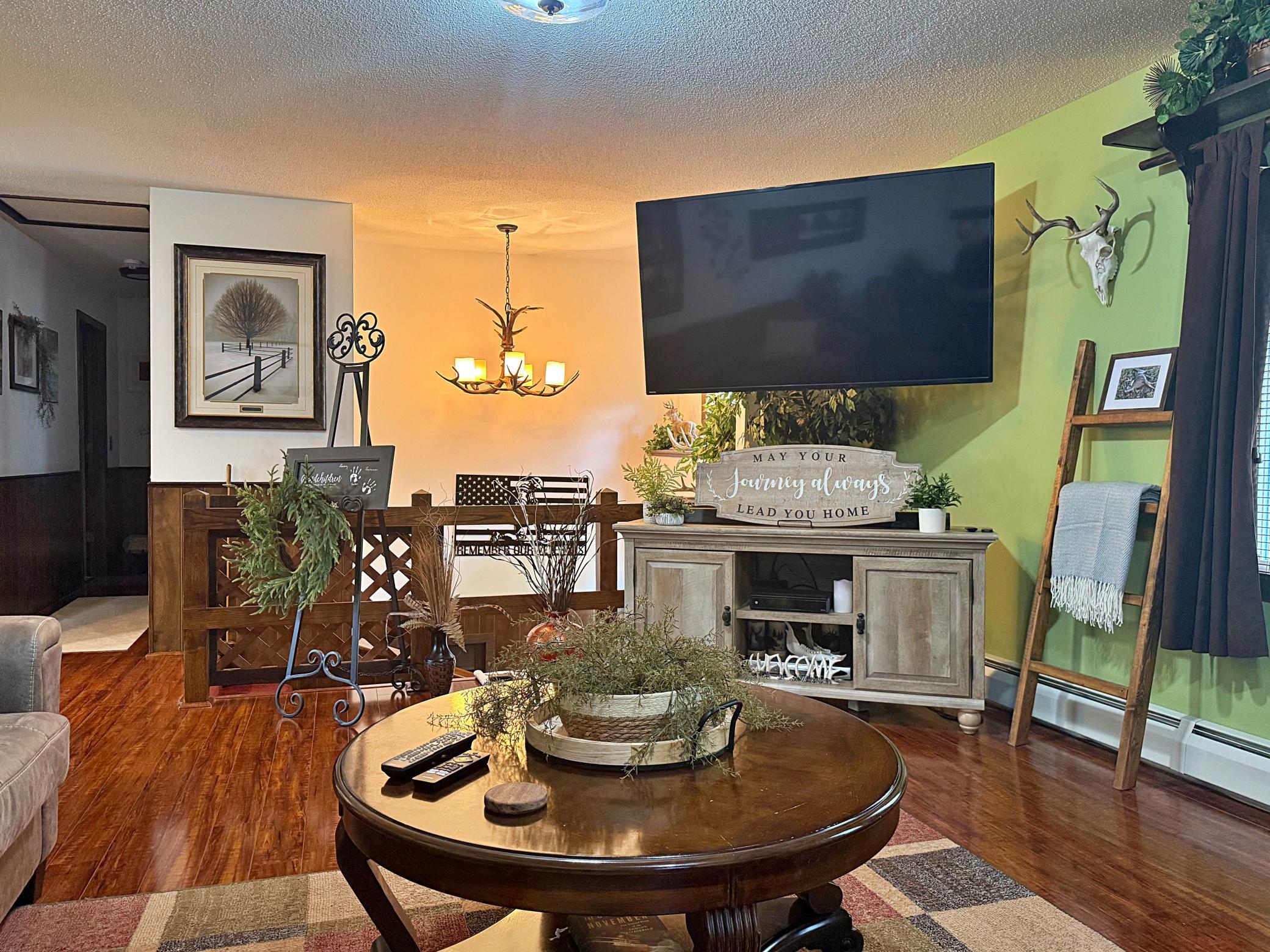 Living Room .jpeg