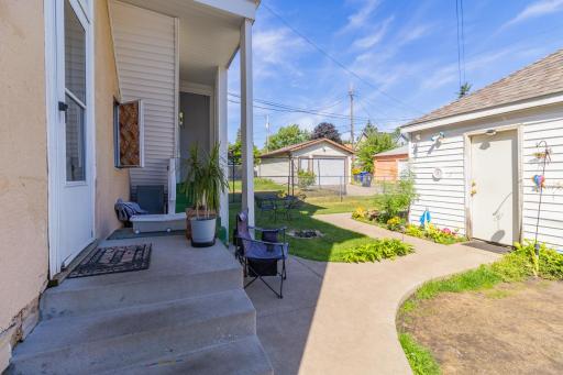 1119 Charles Avenue, Saint Paul, MN 55104