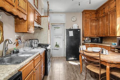 1119 Charles Avenue, Saint Paul, MN 55104