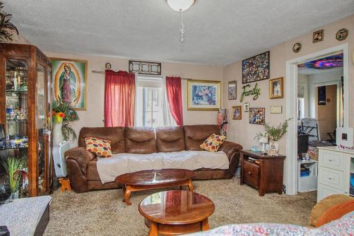 1119 Charles Avenue, Saint Paul, MN 55104