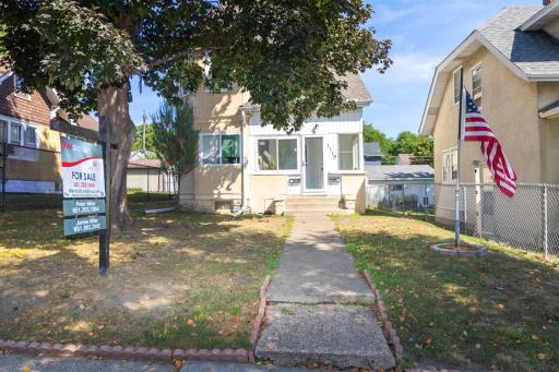 1119 Charles Avenue, Saint Paul, MN 55104