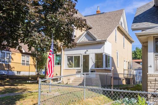 1119 Charles Avenue, Saint Paul, MN 55104